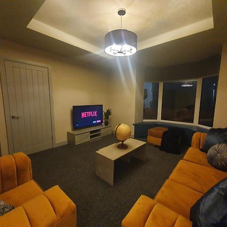 4 Bedroom Luxury House. Bike Park Wales. Secure Bike Store. Brecon Beacons Dowlais Экстерьер фото